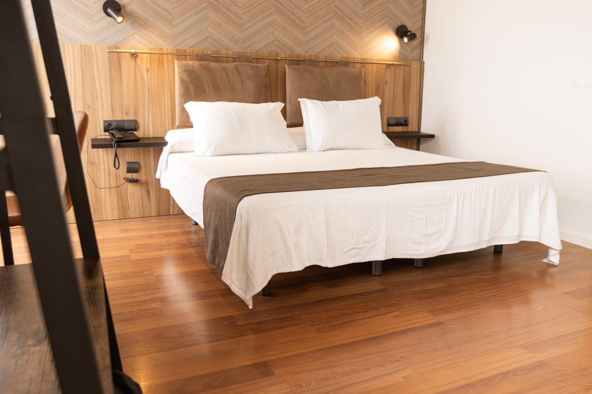 Gce Hoteles Malaga Exterior photo